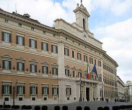 palazzo_montecitorio_fotomanfred_heyde_licenzacc_3_0_6240 (1)